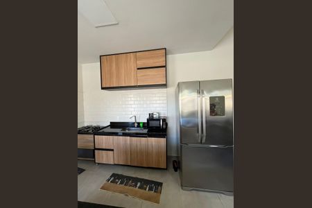 Cozinha de casa de condomínio para alugar com 3 quartos, 160m² em Bosque Fundo, Maricá