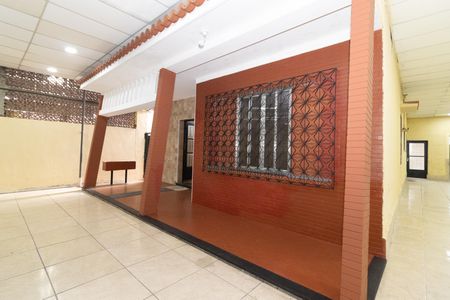 Casa para alugar com 450m², 4 quartos e 10 vagasEntrada