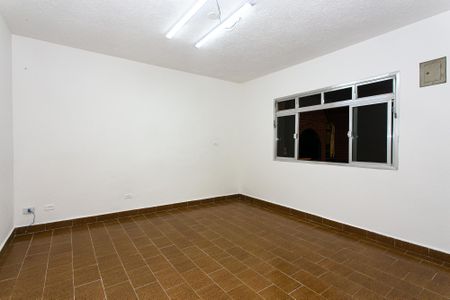 Casa para alugar com 220m², 3 quartos e 3 vagasSalão