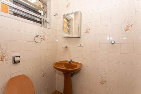 Casa para alugar com 220m², 3 quartos e 3 vagasBanheiro de serviço