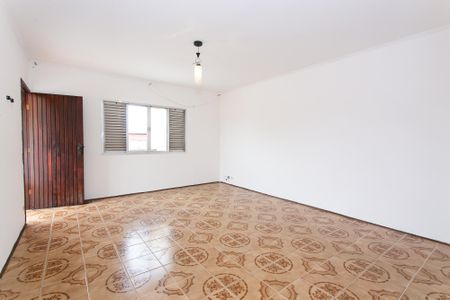 Casa para alugar com 220m², 3 quartos e 3 vagasSuíte