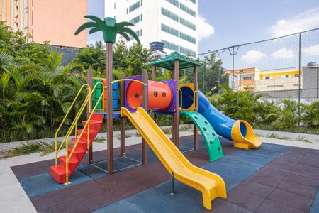 Apartamento à venda com 76m², 3 quartos e 2 vagasÁrea comum - Playground