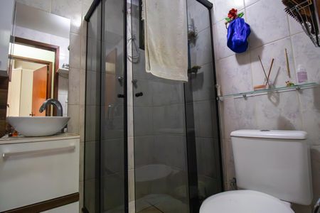 Casa de condomínio à venda com 70m², 2 quartos e 1 vaga Casa de condomínio à venda com 70m², 2 quartos e 1 vagaBanheiro