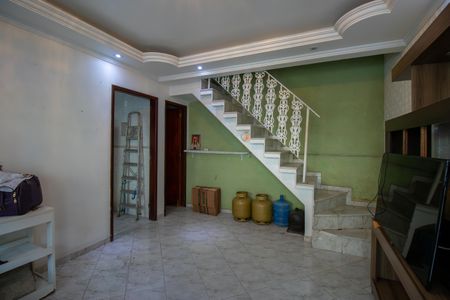 Casa de condomínio à venda com 70m², 2 quartos e 1 vaga Casa de condomínio à venda com 70m², 2 quartos e 1 vagaSala