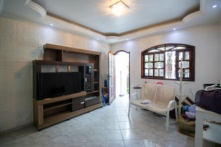 Sala de casa de condomínio à venda com 2 quartos, 70m² em Colégio, Rio de Janeiro