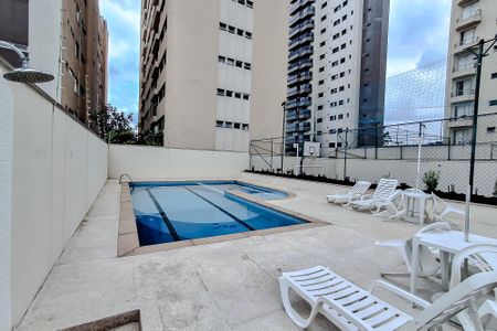 Apartamento à venda com 200m², 3 quartos e 3 vagasÁrea comum - Piscina