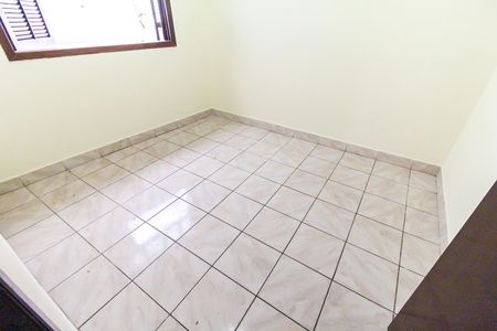 Casa para alugar com 200m², 2 quartos e 2 vagas Casa para alugar com 200m², 2 quartos e 2 vagasQuarto 2