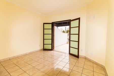 Casa para alugar com 200m², 2 quartos e 2 vagas Casa para alugar com 200m², 2 quartos e 2 vagasQuarto 1