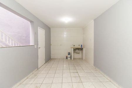 Casa para alugar com 200m², 2 quartos e 2 vagas Casa para alugar com 200m², 2 quartos e 2 vagasLavanderia