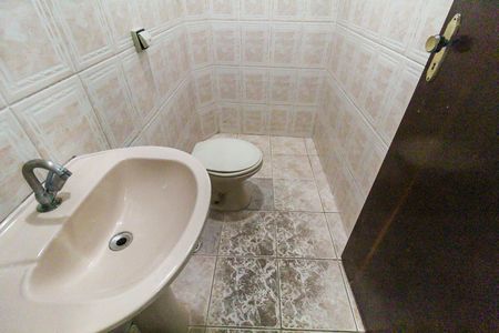 Casa para alugar com 200m², 2 quartos e 2 vagas Casa para alugar com 200m², 2 quartos e 2 vagasBanheiro 2