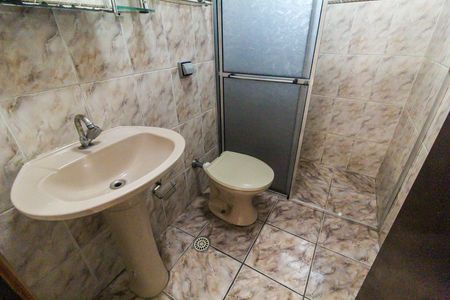 Casa para alugar com 200m², 2 quartos e 2 vagas Casa para alugar com 200m², 2 quartos e 2 vagasBanheiro 1