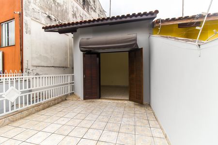 Casa para alugar com 200m², 2 quartos e 2 vagas Casa para alugar com 200m², 2 quartos e 2 vagasVaranda do Quarto 1