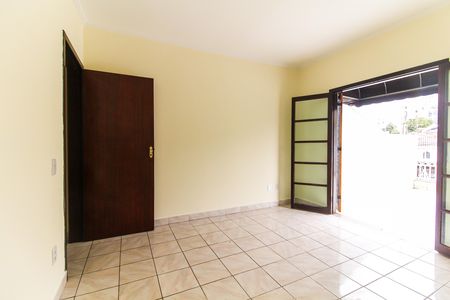 Casa para alugar com 200m², 2 quartos e 2 vagas Casa para alugar com 200m², 2 quartos e 2 vagasQuarto 1