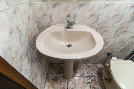 Casa para alugar com 200m², 2 quartos e 2 vagas Casa para alugar com 200m², 2 quartos e 2 vagasBanheiro 1