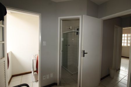 Casa de condomínio para alugar com 200m², 3 quartos e 1 vagaQuarto 3 - Suíte 