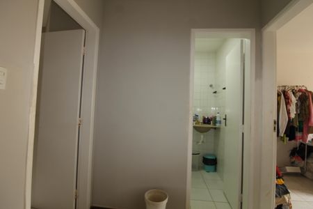 Casa de condomínio para alugar com 200m², 3 quartos e 1 vagaCorredor