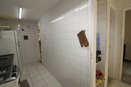 Casa de condomínio para alugar com 200m², 3 quartos e 1 vagaCozinha