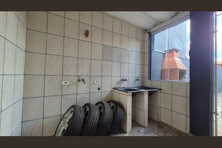 Casa à venda com 150m², 2 quartos e 5 vagasÁrea de serviço