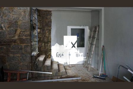 Casa à venda com 8 quartos, 240m² em Vila Bastos, Santo André