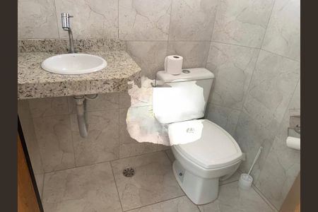 Casa à venda com 3 quartos, 179m² em Vila Assunção, Santo André