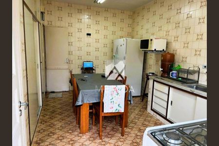 Casa à venda com 147m², 3 quartos e 2 vagas