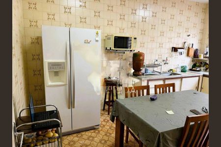 Casa à venda com 147m², 3 quartos e 2 vagas