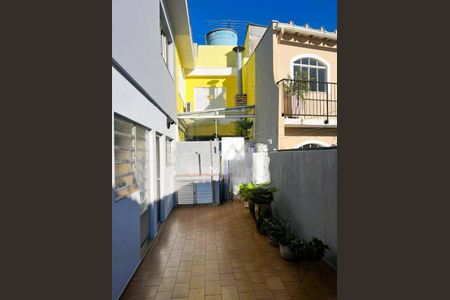 Casa à venda com 147m², 3 quartos e 2 vagas