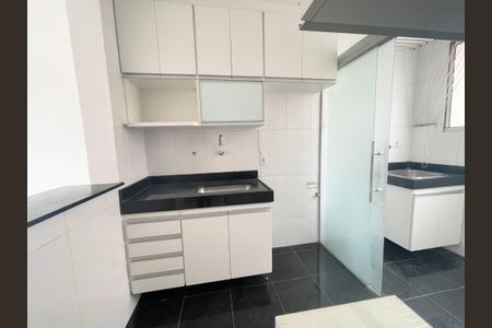 Cozinha de apartamento à venda com 3 quartos, 64m² em Castelo, Belo Horizonte