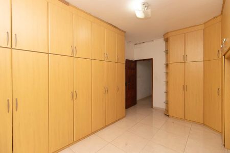 Casa para alugar com 122m², 4 quartos e 4 vagasQuarto Suíte