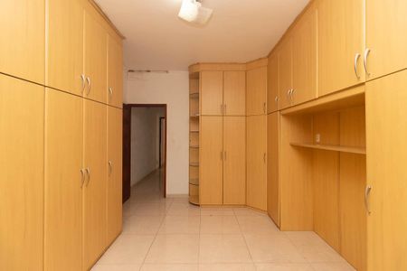 Casa para alugar com 122m², 4 quartos e 4 vagasQuarto Suíte