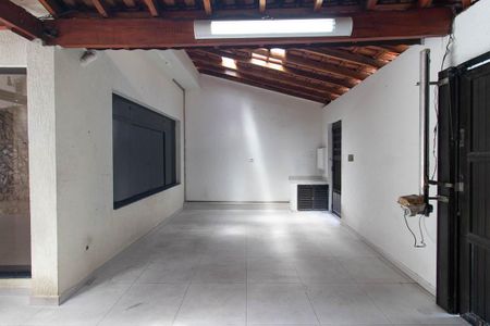 Casa para alugar com 122m², 4 quartos e 4 vagasGaragem