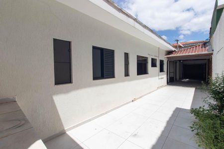 Casa para alugar com 122m², 4 quartos e 4 vagasQuintal