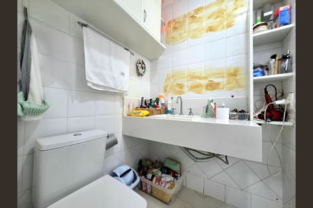 Apartamento para alugar com 95m², 2 quartos e 2 vagas Apartamento para alugar com 95m², 2 quartos e 2 vagasBanheiro da Suíte