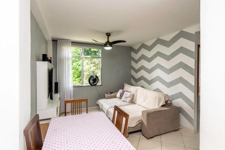 Sala de apartamento à venda com 2 quartos, 62m² em Irajá, Rio de Janeiro