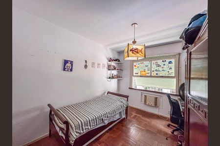 Apartamento à venda com 221m², 4 quartos e 2 vagas