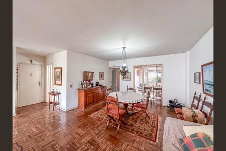 Apartamento à venda com 221m², 4 quartos e 2 vagas