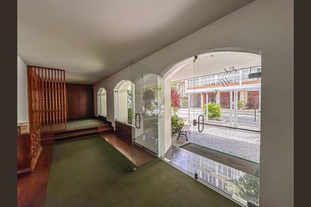 Apartamento à venda com 221m², 4 quartos e 2 vagas