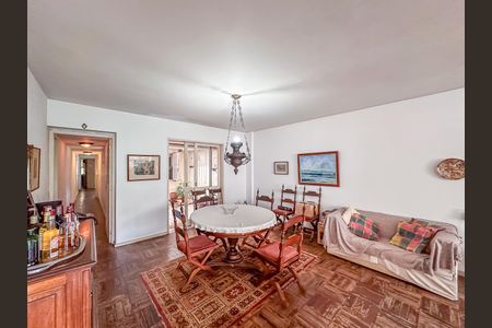 Apartamento à venda com 221m², 4 quartos e 2 vagas