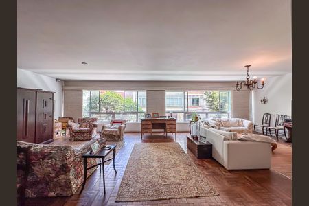 Apartamento à venda com 221m², 4 quartos e 2 vagas