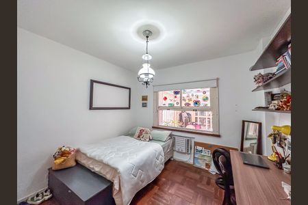 Apartamento à venda com 221m², 4 quartos e 2 vagas