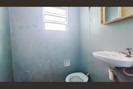 Casa para alugar com 300m², 3 quartos e 2 vagasBanheiro - Edícula 