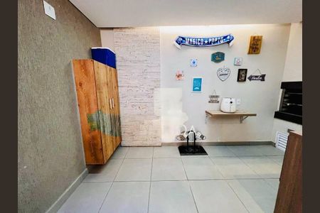 Casa à venda com 221m², 4 quartos e 3 vagas