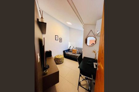 Casa à venda com 4 quartos, 221m² em Vila Alpina, Santo André