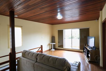 Casa para alugar com 300m², 4 quartos e 3 vagas Casa para alugar com 300m², 4 quartos e 3 vagasSala 1