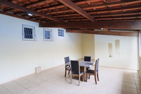 Casa para alugar com 300m², 4 quartos e 3 vagas Casa para alugar com 300m², 4 quartos e 3 vagasSalão de Festas