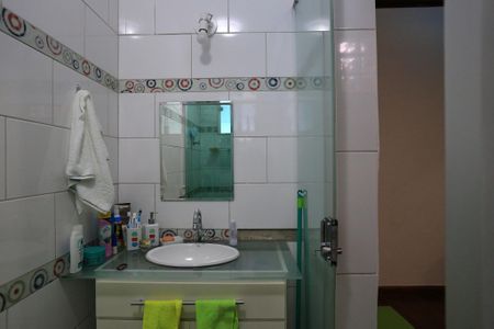 Casa para alugar com 300m², 4 quartos e 3 vagas Casa para alugar com 300m², 4 quartos e 3 vagasBanheiro da Suíte 1