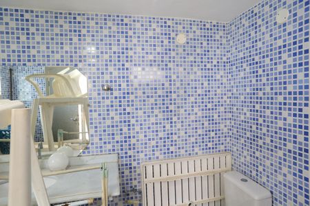 Casa para alugar com 300m², 4 quartos e 3 vagas Casa para alugar com 300m², 4 quartos e 3 vagasBanheiro de serviço