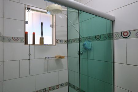 Casa para alugar com 300m², 4 quartos e 3 vagas Casa para alugar com 300m², 4 quartos e 3 vagasBanheiro da Suíte 1