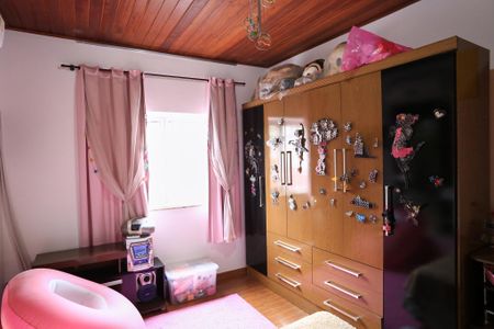 Casa para alugar com 300m², 4 quartos e 3 vagas Casa para alugar com 300m², 4 quartos e 3 vagasQuarto 1