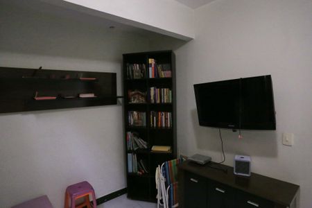 Casa para alugar com 300m², 4 quartos e 3 vagas Casa para alugar com 300m², 4 quartos e 3 vagasCorredor